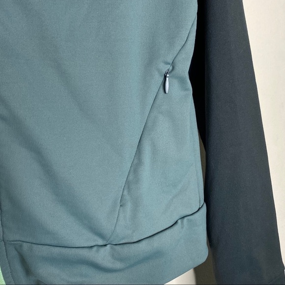 Fabletics Cleo perforated performance jacket - Picture 4 of 9